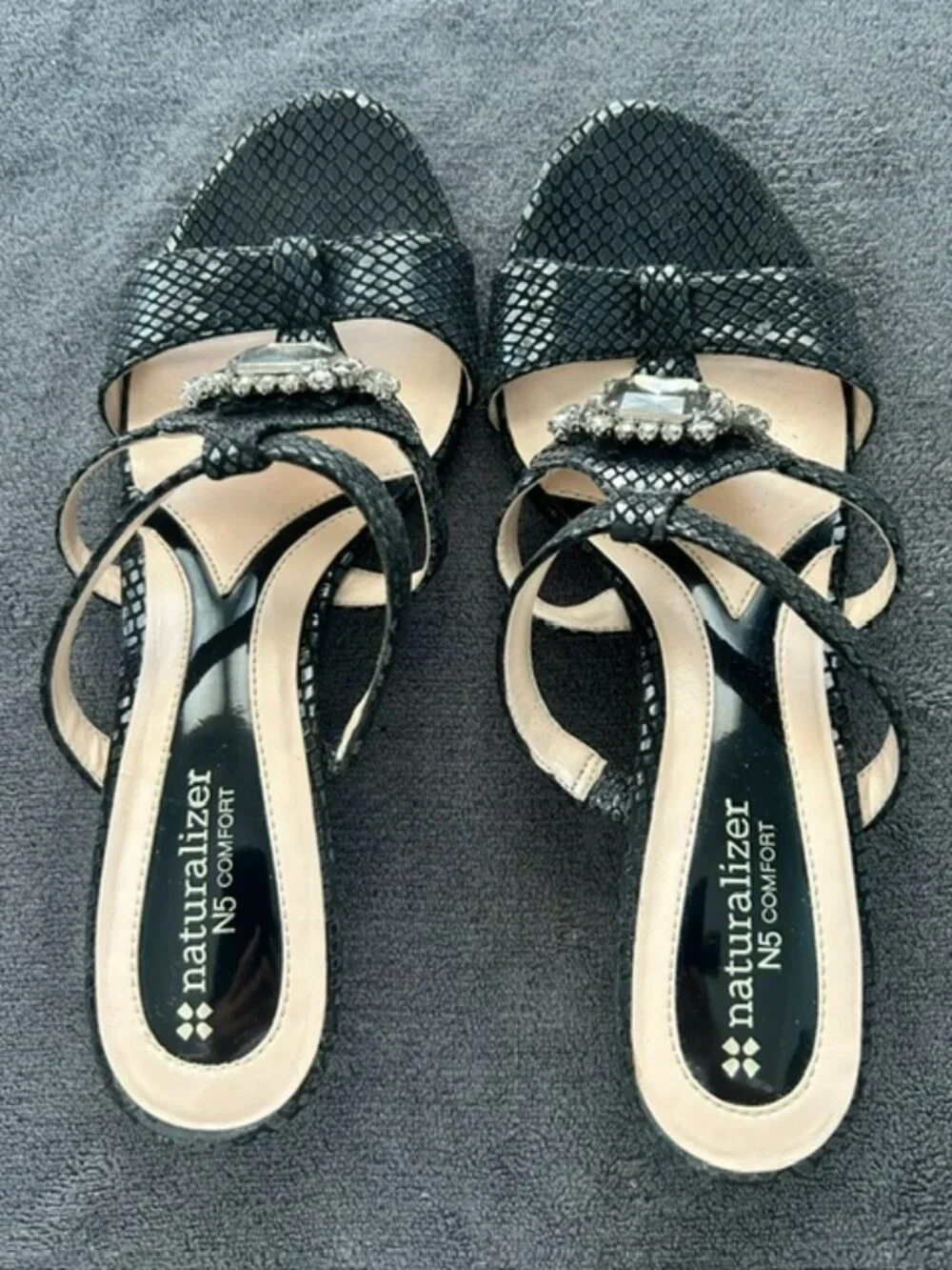Women's Naturalizer Infusion N5 Comfort Black Snakeskin Sandals, Size 8M